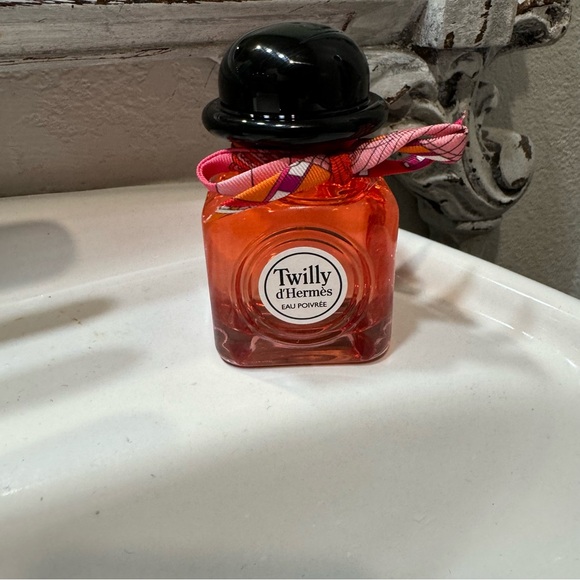 Hermes Twilly d’Hermes Eau Poivrée Perfume NEW IN BOX - Picture 2 of 6